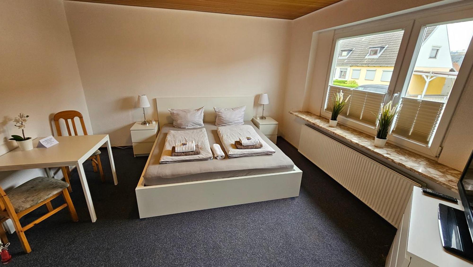 Hotel Dorfkrug Büsum - günstige Altbauzimmer Am Oland Zimmer foto